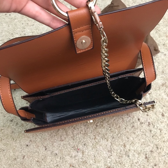 Shoulder bag w ring similar to the Chloe Faye - Picture 2 of 3